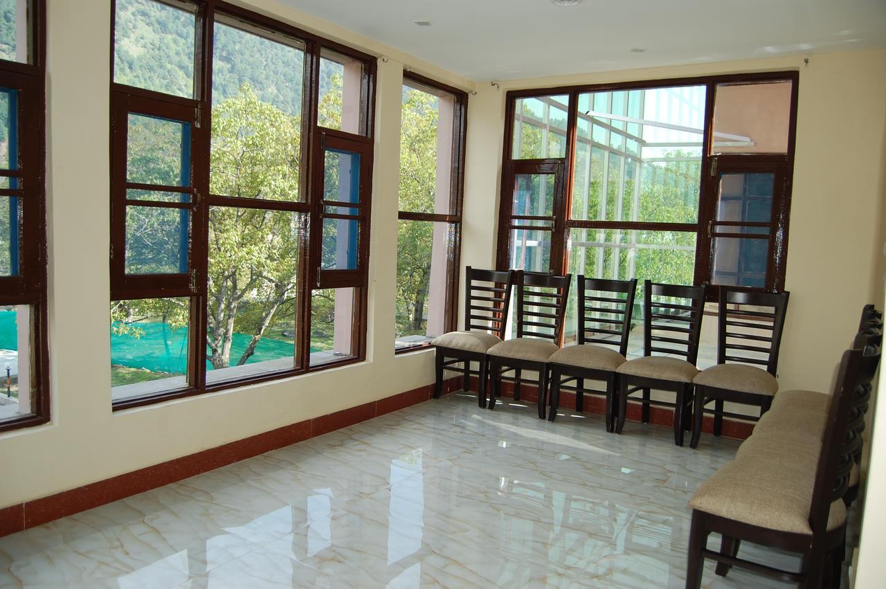 The Regency Pahalgam Hotel Exterior photo